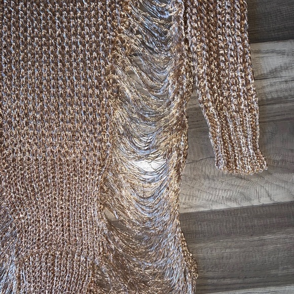 🚨SALE🛍Rose Gold Multi Functionally Top - Picture 5 of 6